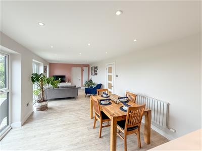 FAMILY ROOM/DINING KITCHEN